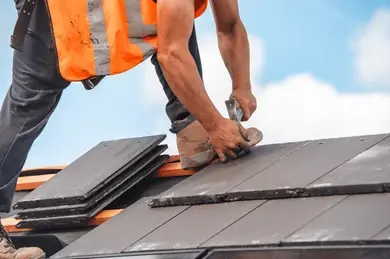 Travaux de couverture au Châtelet-en-Brie